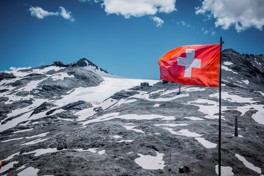 Illustration pour Créer un site internet en Suisse: Guide complet